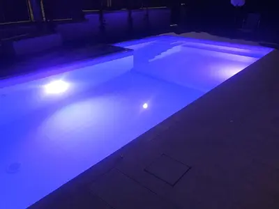 Piscina di Villa Henry 2 - Relaxing Retreat o nelle vicinanze