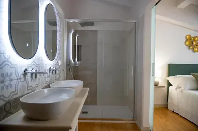 Bagno di Luxury B&B Maison Madre in the historic center of Avola