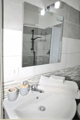 Bagno di Home La Marina 2