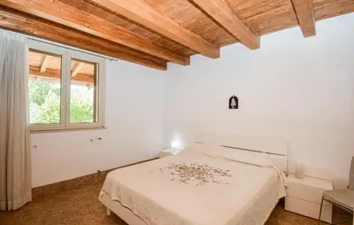 Letto o letti in una camera di 4 Bedroom Cozy Home In Ragusa