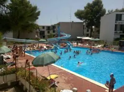 Piscina di Gioia o nelle vicinanze