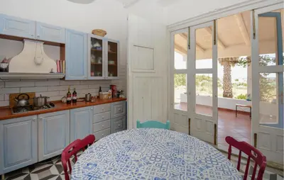 Cucina o angolo cottura di Stunning Home In Marzamemi With Wifi
