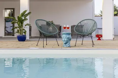 Piscina di Villa Almarè Private Pool 4 En Suite Rooms 250m Beach o nelle vicinanze