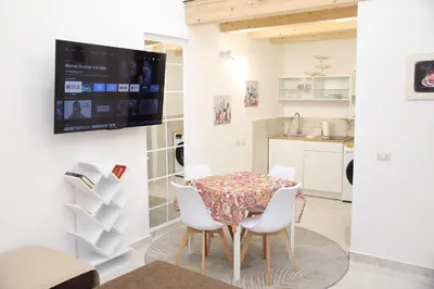 TV o dispositivi per l'intrattenimento presso 3 Rooms - Perla elegante loft centro luminoso