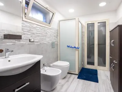 Bagno di Casa Domiziano by Holiday World