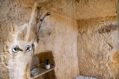 Bagno di Luxury Cave Modica