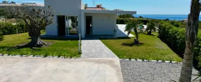 Paesaggio naturale nelle vicinanze della villa