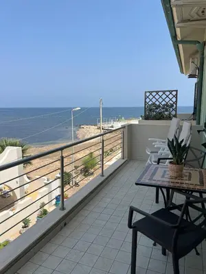 Vista generica sul mare o vista sul mare dall'interno dell'appartamento