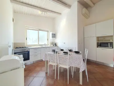 Cucina o angolo cottura di Villa The Sunshine House by Interhome