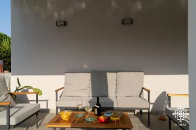 Area soggiorno di Villa Due Mari - Seaside retreat with private pool