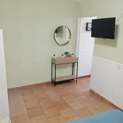 TV o dispositivi per l'intrattenimento presso Monolocale con cucina Stay in Catania
