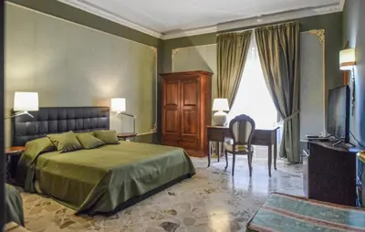 Letto o letti in una camera di 6 Bedroom Amazing Home In Noto