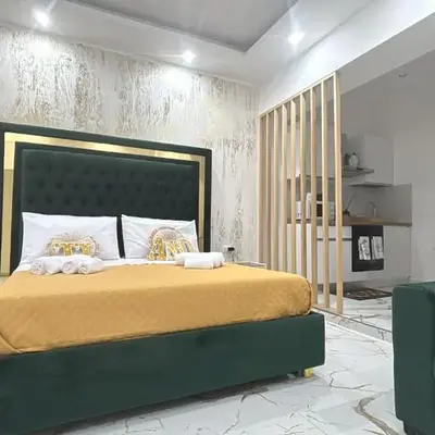 Crystal Home
