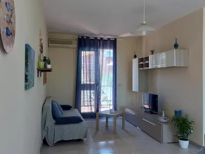 TV o dispositivi per l'intrattenimento presso Les calanques Audeandeb