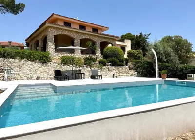 Piscina di Villa Rina o nelle vicinanze