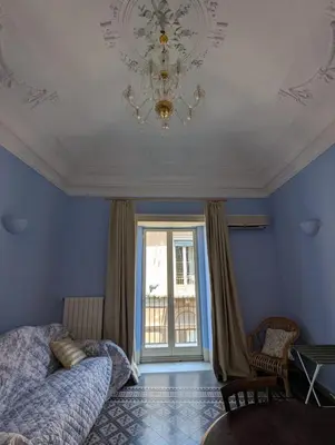Area soggiorno di Maison San Michele - historical features in center