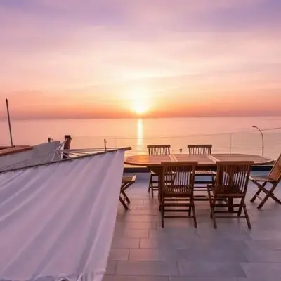 Nadir Holiday Home