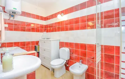 Bagno di Cozy Home In Augusta With Wifi