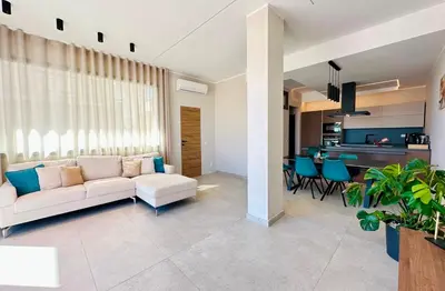Cucina o angolo cottura di Sky & Sand Holiday Home