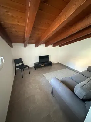Area soggiorno di Casa nel verde a fontane bianche