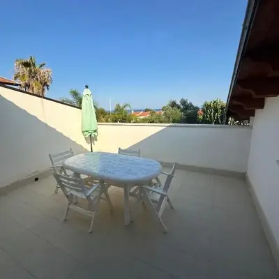 Casa nel verde a fontane bianche