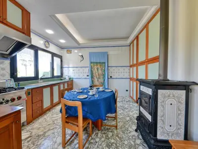 Cucina o angolo cottura di Villa with private pool near Terrauzza