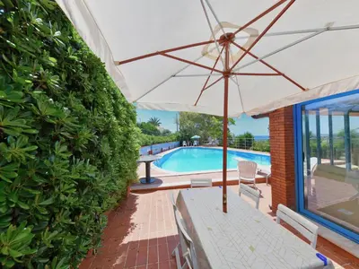 Piscina di Villa with private pool near Terrauzza o nelle vicinanze