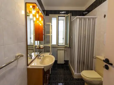 Bagno di Holiday Home in Floridia with terrace