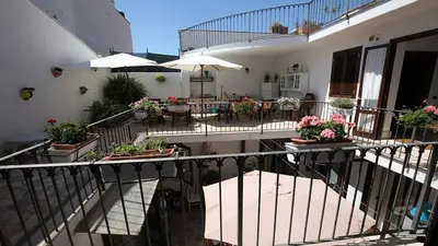 Balcone o terrazza di Crispi 10