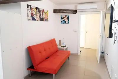 Area soggiorno di Teatro Bellini, apartment in the historic center