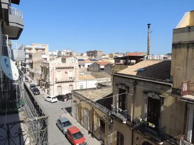 Vista generica su Siracusa o vista sulla città dall'interno dell'appartamento