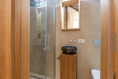 Bagno di Vico Trigona con terrazza e jacuzzi riscaldata