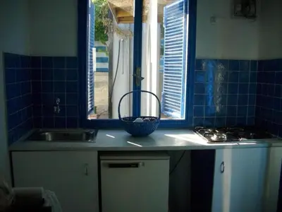 Cucina o angolo cottura di Holiday Home 'Villetta mare' mit Blick aufs Wasser by Interhome