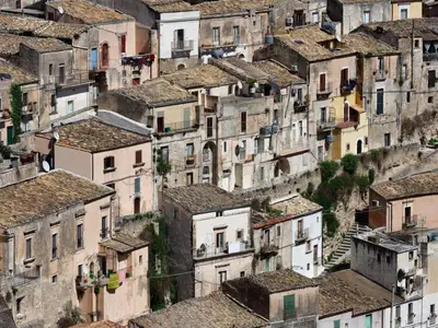 Vista generica su Ragusa o vista sulla città dall'interno dell'appartamento