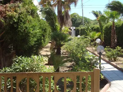 Giardino di Holiday Home Villa Degli Angeli mit Blick auf das Meer by Interhome