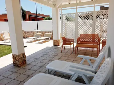 Balcone o terrazza di Semi-Detached Home with Private Garden