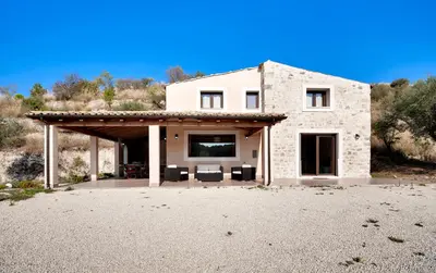 Edificio in cui si trova la villa