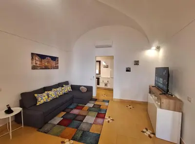 TV o dispositivi per l'intrattenimento presso casa teatro 2