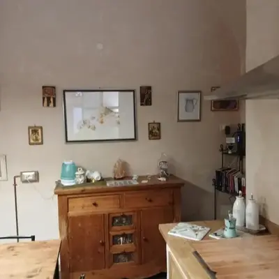 Leontini Little House