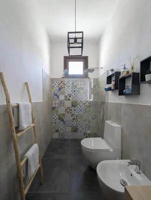 Bagno di Azure Bay Chic Villa