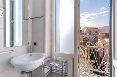 Bagno di Luxury Apt in Ancient Building