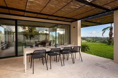 Balcone o terrazza di IsulaTravel - Villa Amore