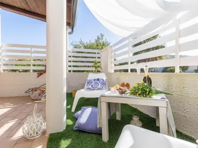 Balcone o terrazza di Apartment Edoné- Wohnung mit Blick auf einen Sandstrand by Interhome