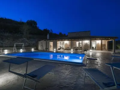 Piscina di Holiday Home Villa Belvedere by Interhome o nelle vicinanze