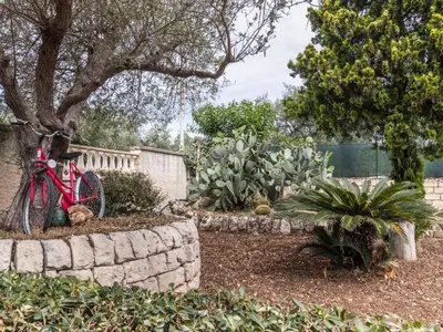 Giardino di Holiday Home Villa Scrusciu Ri Mari- privater Pool- Noto by Interhome