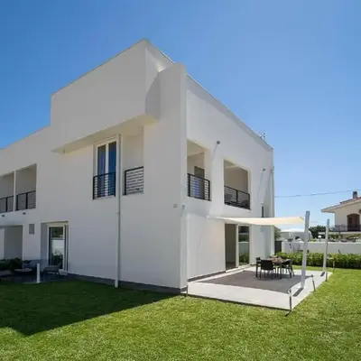 Golden Bay Appartments