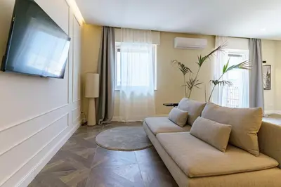 TV o dispositivi per l'intrattenimento presso Kitai, sui tetti di Catania