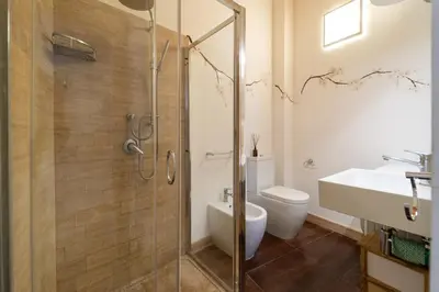 Bagno di GuestHost - Quattro Cuori Ortigia Comfy Studio