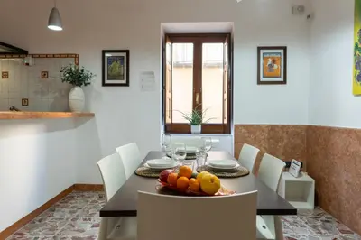 Cibo presso l'appartamento o nelle vicinanze