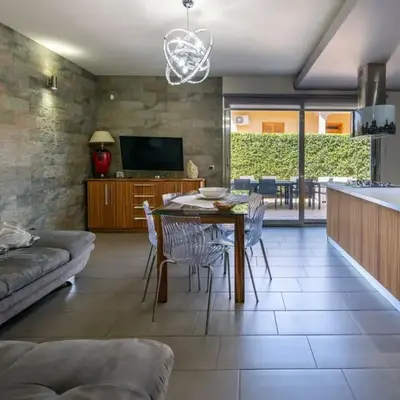 Apartment Wohnung Two Palms by Interhome